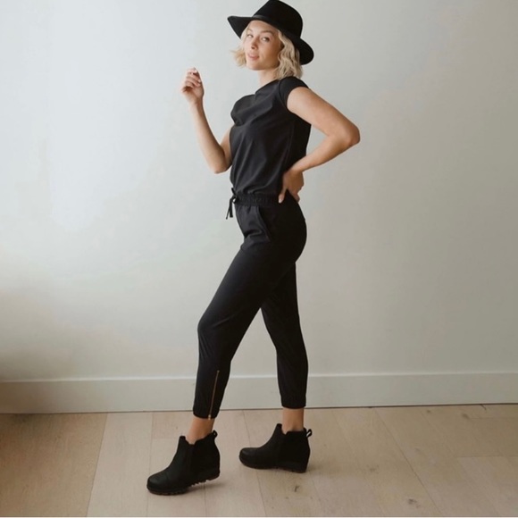 Albion Fit Black Jumpsuit. Size XXS. EUC. - Picture 2 of 11